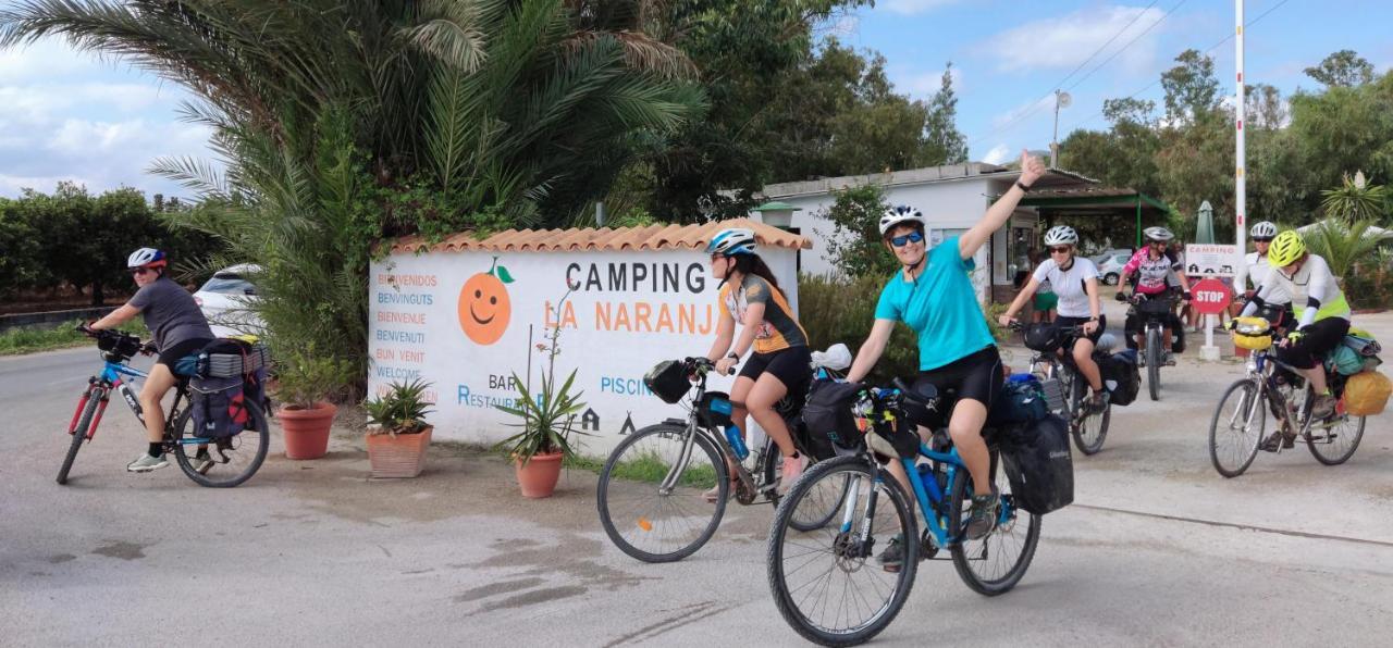 Camping La Naranja Hotel กันดิอา ภายนอก รูปภาพ